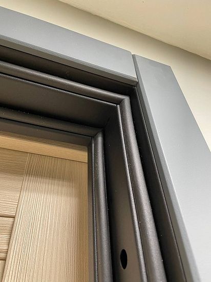 Входная дверь  