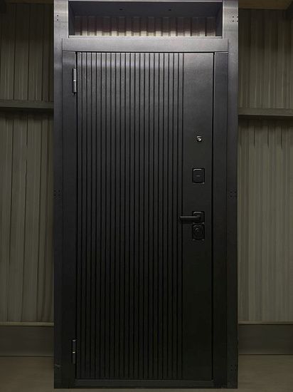 Входная дверь  