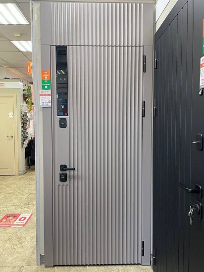 Входная дверь  